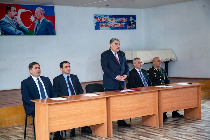Rüstəm Xəlilov şəhər sakinləri ilə növbəti səyyar qəbul keçirdi — FOTOLAR