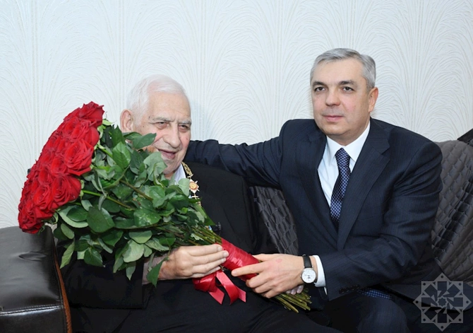 Nəriman Həsənzadəyə “Heydər Əliyev” ordeni təqdim edildi — FOTO