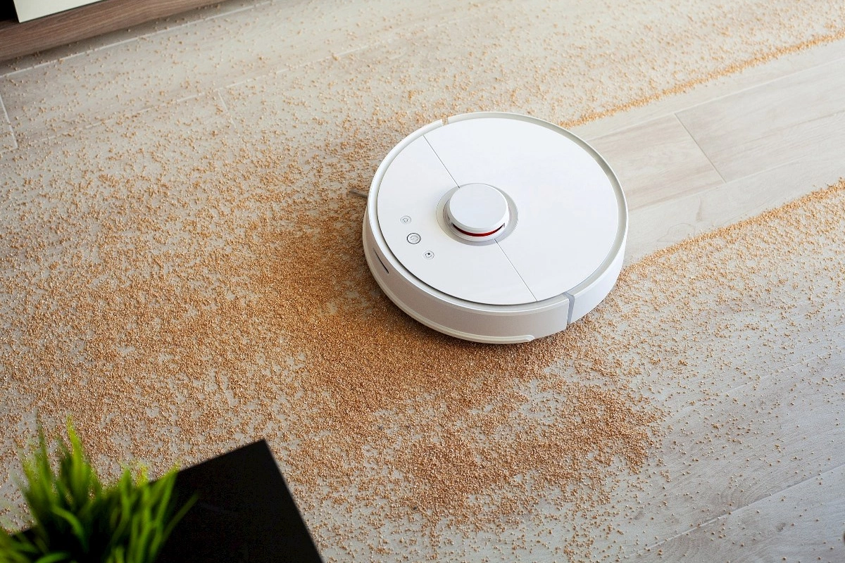 Robot tozsoranla oynayarkən bilmədən 24 ölkədəki minlərlə ailənin canlı görüntülərini gördü
