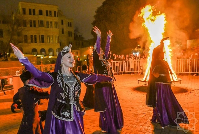 Bakıda çərşənbə tonqalı — FOTOLAR