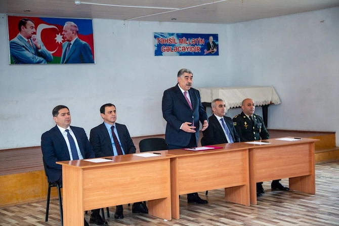 Rüstəm Xəlilov şəhər sakinləri ilə növbəti səyyar qəbul keçirdi — FOTOLAR