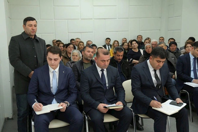 Hacıqabulda növbəti səyyar qəbul-görüş keçirildi — FOTOLAR