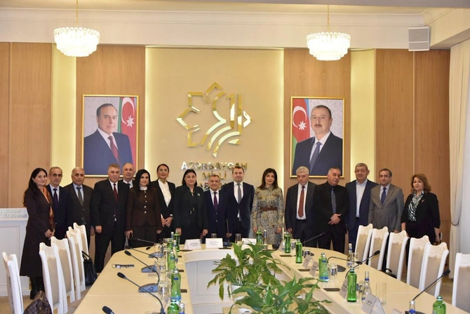 Milli Kitabxanada elmi konfrans keçirildi — FOTOLAR Milli Kitabxanada elmi konfrans keçirildi — FOTOLAR