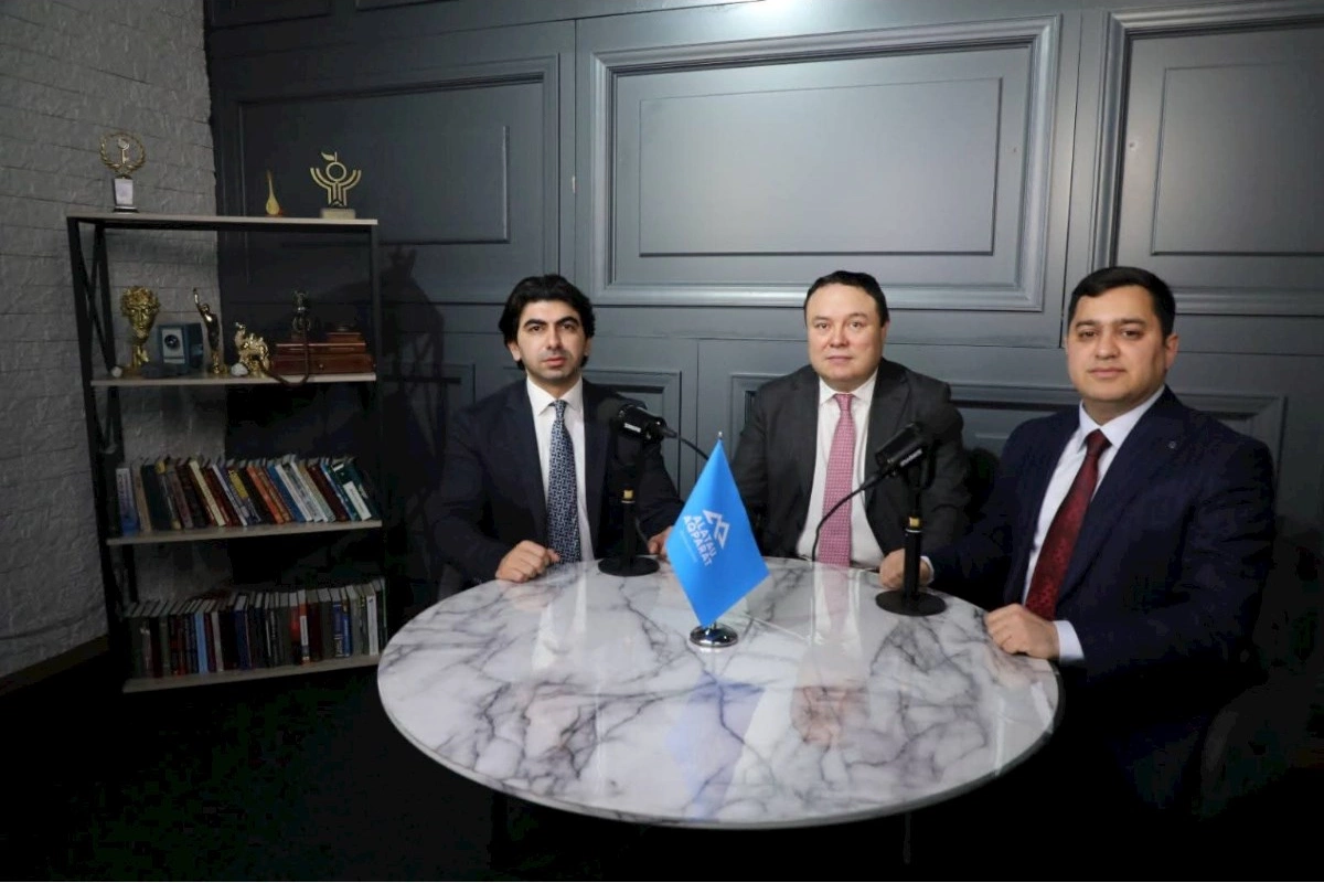 Azərbaycanlı media rəhbərləri ilə Qazaxıstanın aparıcı media qurumu arasında görüş keçirildi — FOTOLAR