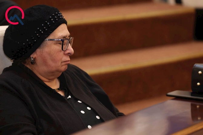 AMEA-da gərgin iclas: Yatmışları razı deyiləm kimsə oyatsın... — FOTOLAR