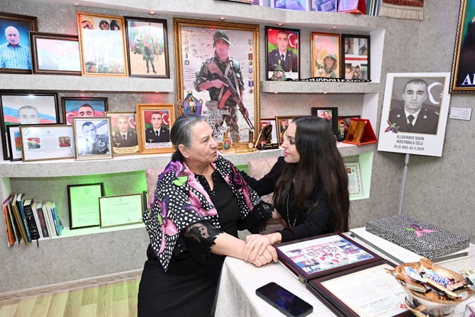 Leyla Əliyeva Vətən Müharibəsi Qəhrəmanı Şahin Allahyarovun ailəsini ziyarət etdi — FOTOLAR