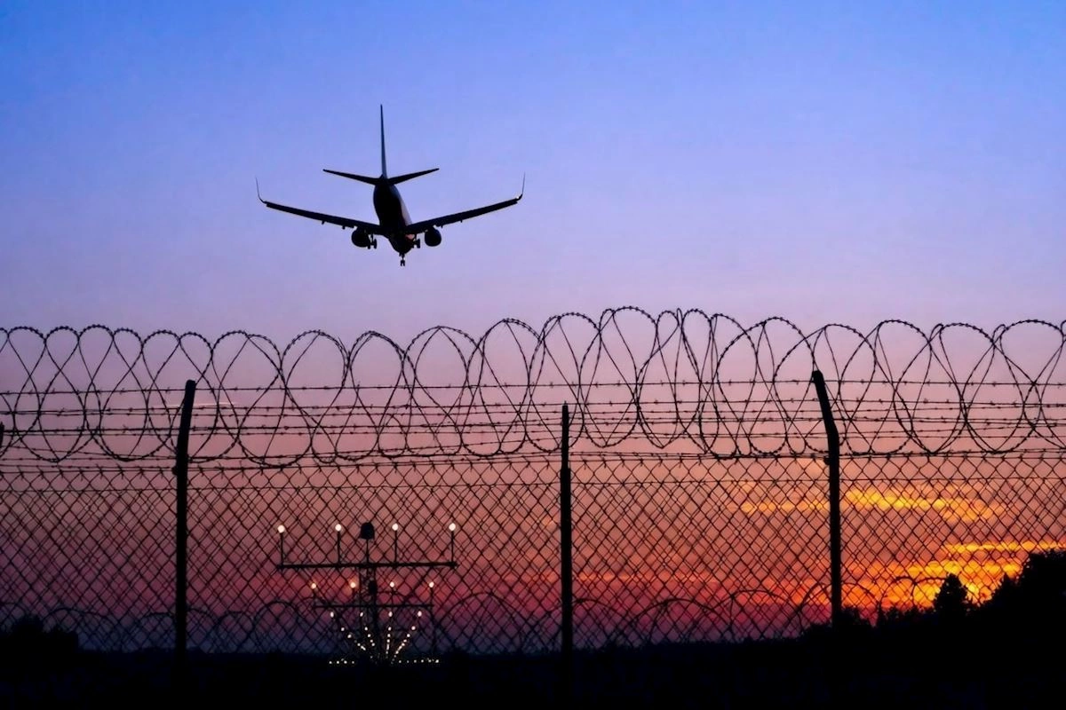 Rus və ukraynalı pilotlar göydə Zelenskiyə görə dalaşıb? - Qaçırılan təyyarə ilə bağlı müəmma