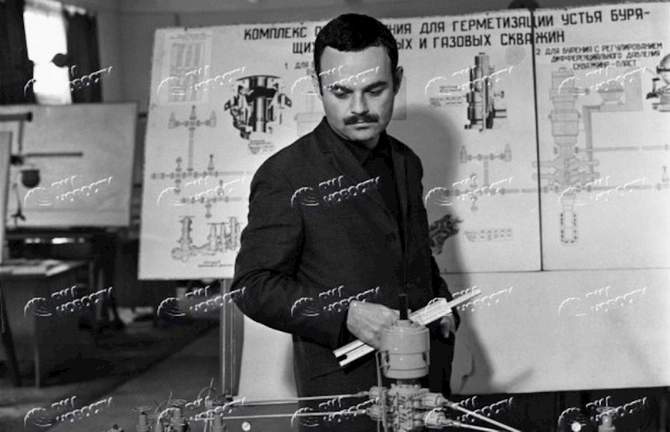 Artur Rasizadə ad günündə heç kimə onu təbrik etməyə icazə vermirmiş