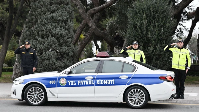Xocalı soyqırımı qurbanlarının xatirəsi bir dəqiqəlik sükutla yad olundu — FOTOLAR