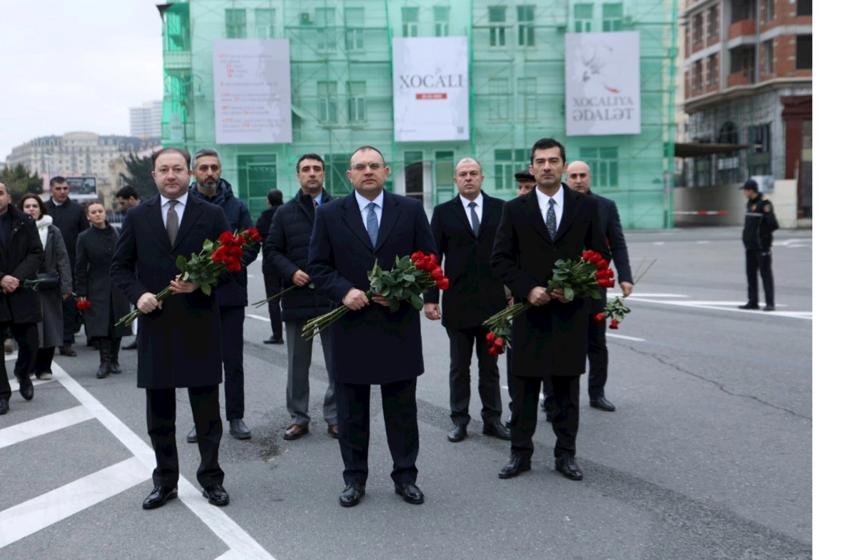 ADEA kollektivi “Ana harayı” abidəsini ziyarət edib — FOTO