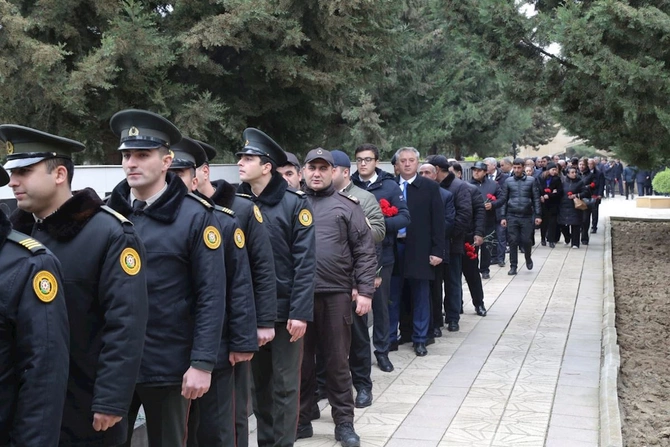 Hacıqabulda Xocalı soyqırımının 34-cü ildönümü ilə əlaqədar anım mərasimi keçirildi — FOTOLAR