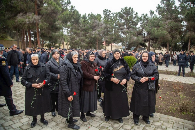 Salyanda Xocalı soyqırımının 34-cü ildönümü qeyd olundu — FOTOLAR Salyanda Xocalı soyqırımının 34-cü ildönümü qeyd olundu — FOTOLAR