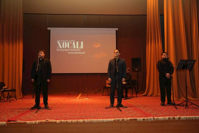 Hacıqabulda Xocalı soyqırımının 34-cü ildönümü ilə əlaqədar anım mərasimi keçirildi — FOTOLAR