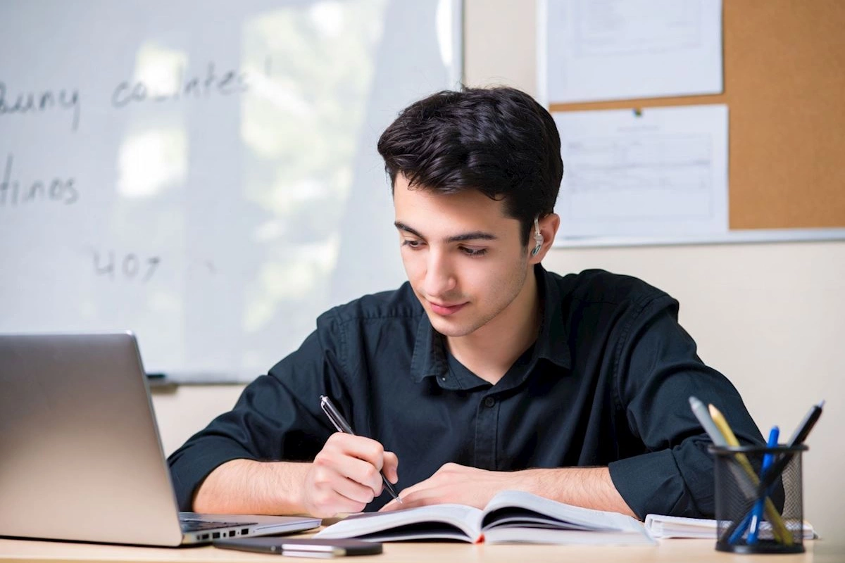 Onlar universitetdə pulsuz oxuyacaq