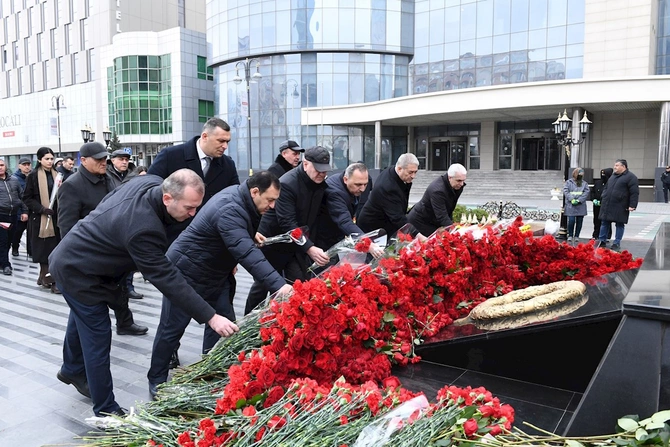 Dövlət Komitəsində Xocalı soyqırımının 34-cü ildönümü ilə əlaqədar tədbir keçirilib — FOTOLAR