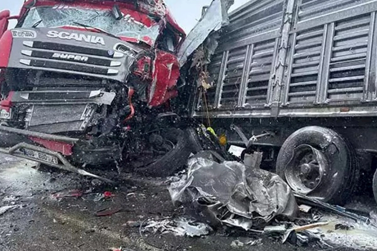 Türkiyədə ağır qəza — Azərbaycan vətəndaşı öldü