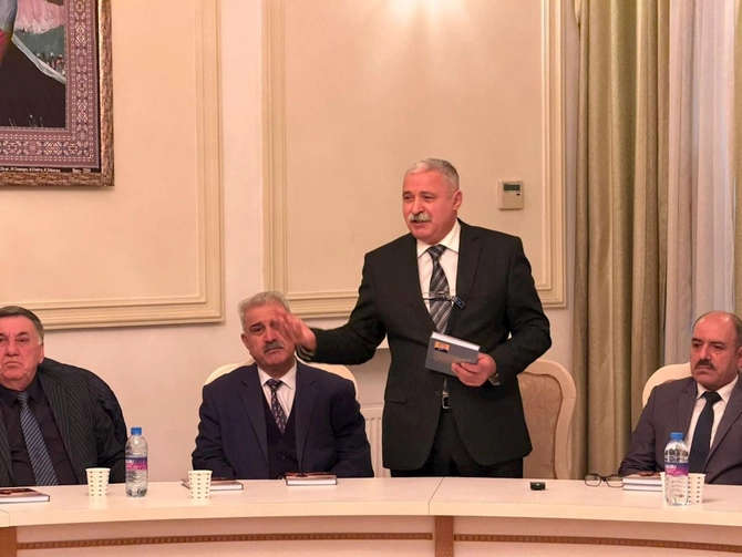 Nicat Ərtürkün Ana həsrəti kitabının təqdimatı keçirildi — FOTOLAR