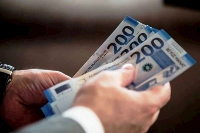 Azərbaycanda iş saatları azaldılır: Bəs maaşlar necə olacaq