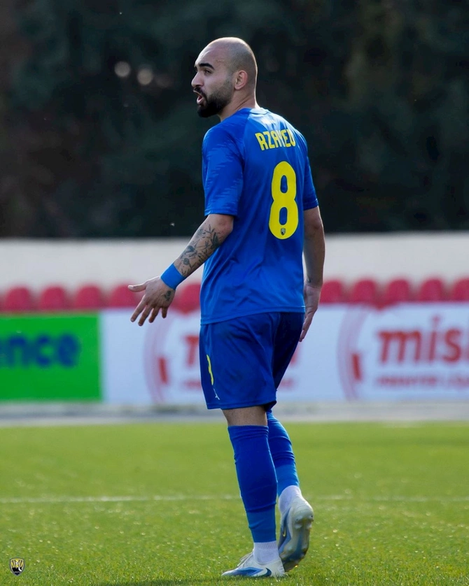 Kəpəzin futbolçusunun bıçaqlanmasının təfərrüatı bilindi — Qıza görə...