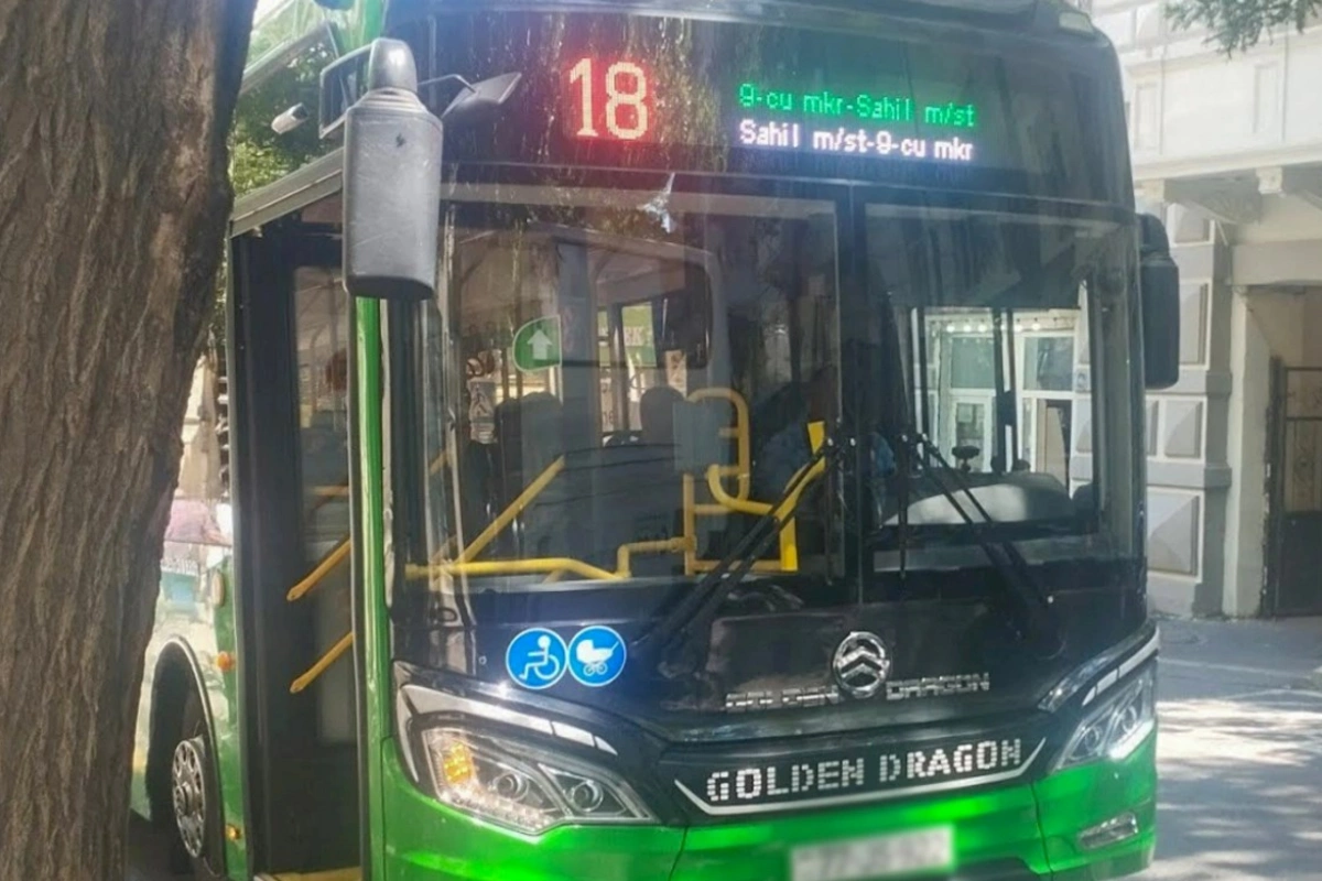 Bakıda 18 nömrəli avtobuslar yolda qaldı — SƏBƏB