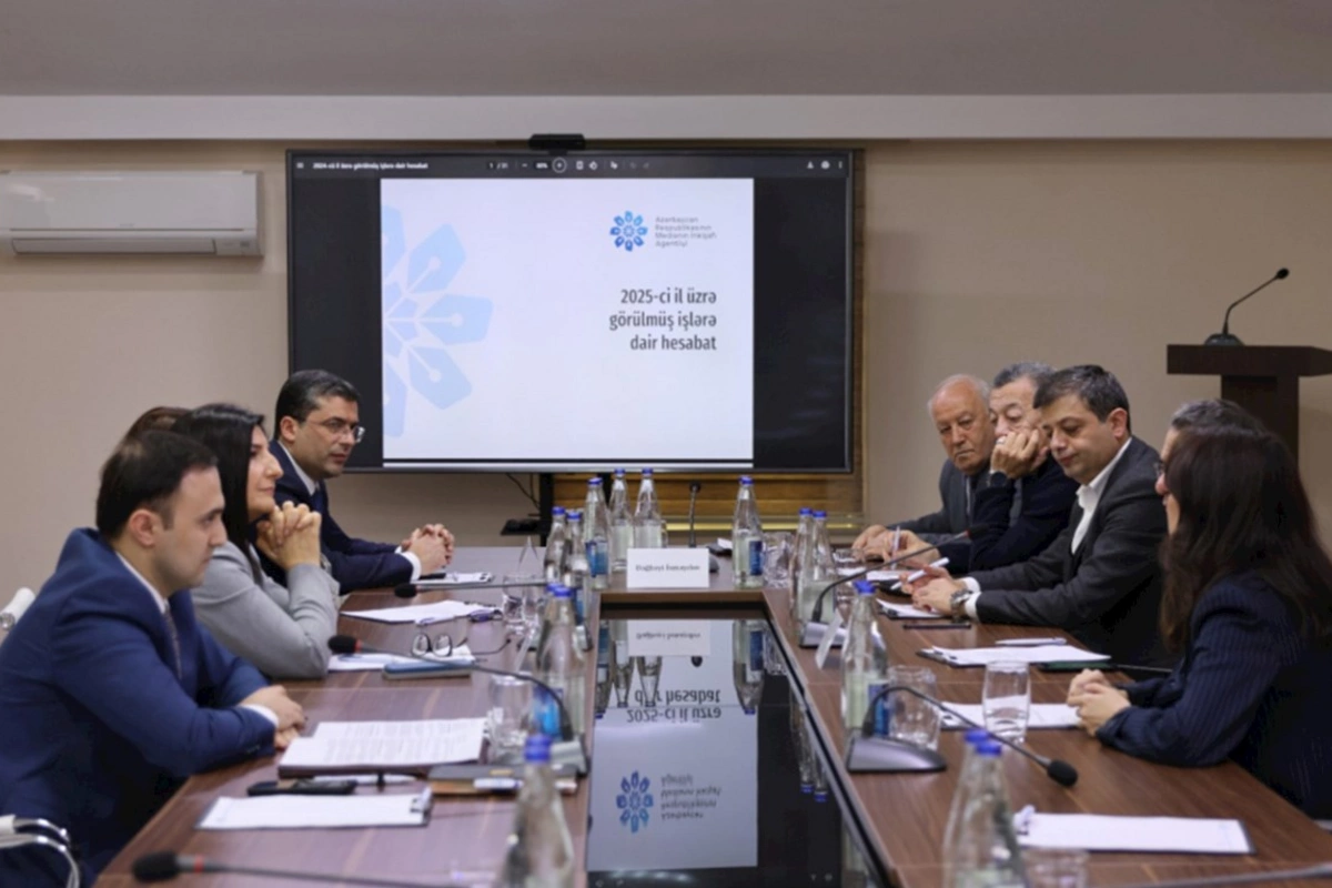 Medianın İnkişafı Agentliyinin Müşahidə Şurasının bu il üzrə ilk iclası keçirildi — FOTOLAR