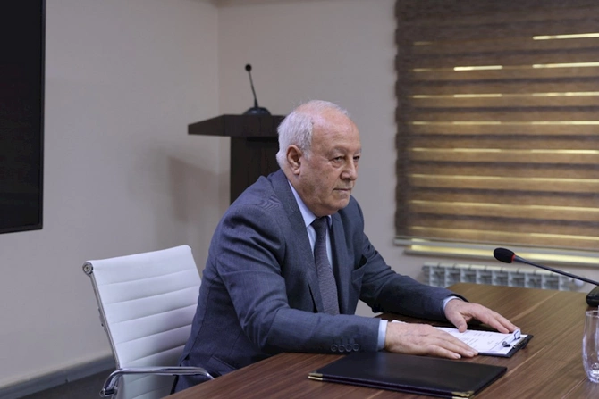Medianın İnkişafı Agentliyinin Müşahidə Şurasının bu il üzrə ilk iclası keçirildi — FOTOLAR