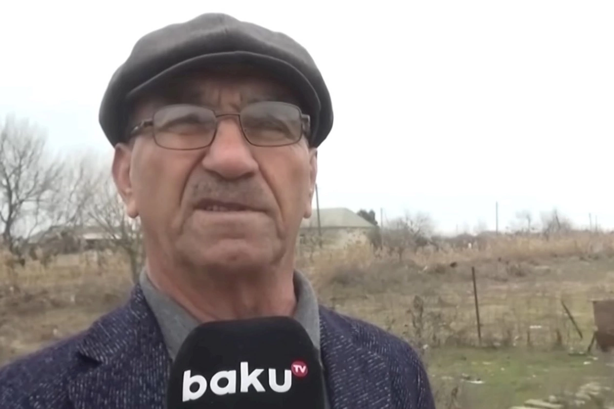 “Evdən nəsə götürürmüş, uşaq içəri girəndə baltadan istifadə edib” — VİDEO