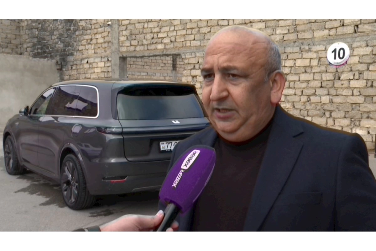 Çin avtomobili aldı, qüsurlu çıxdı — Maşın özünü divara çırpır (VİDEO)