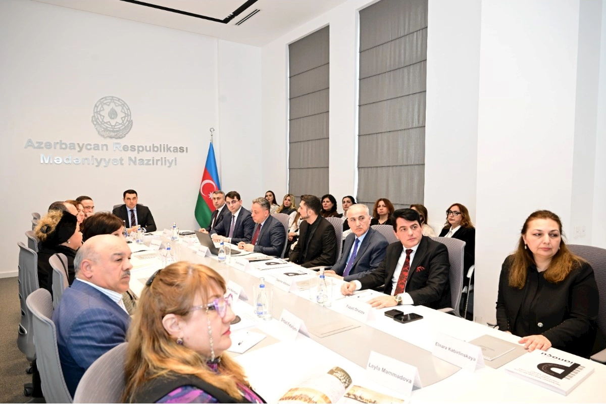 Mədəniyyət Nazirliyində attestasiya məsələlərinə dair iclas keçirilib — FOTOLAR