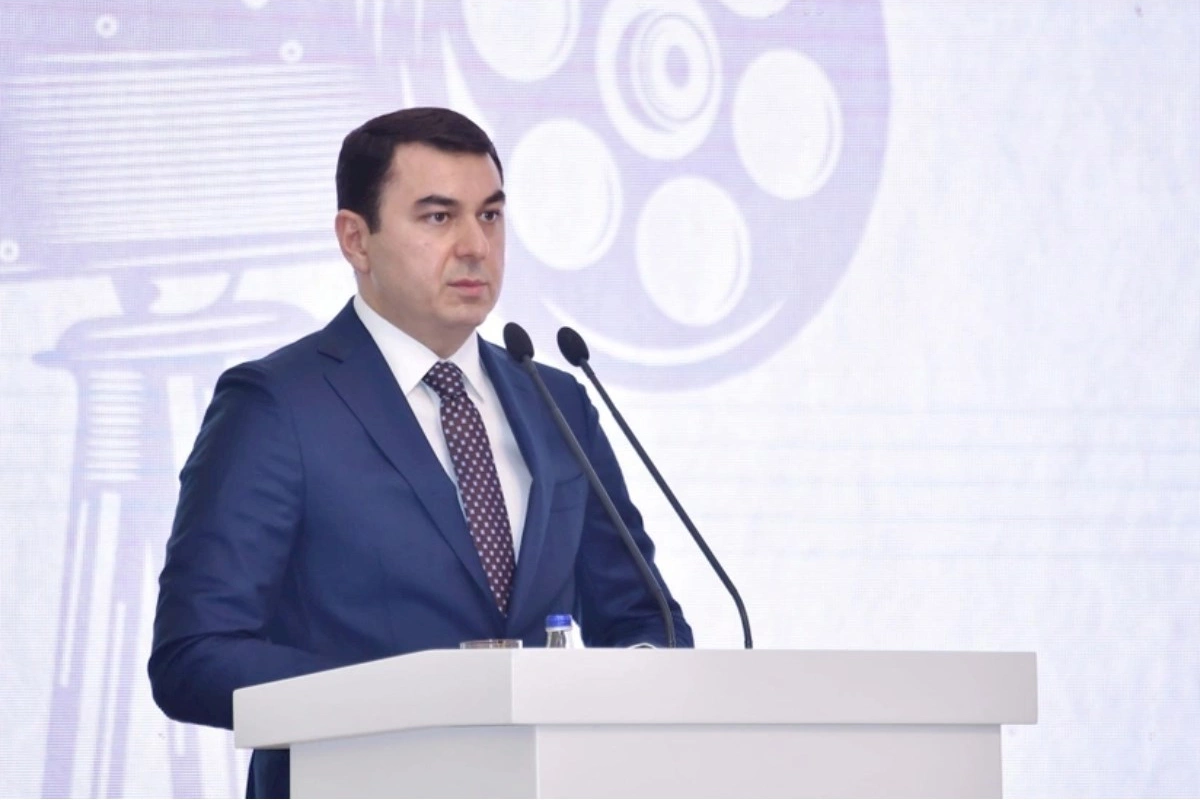 Adil Kərimli: Sertifikasiya imtahanı incəsənət müəllimlərinin maaşına təsir edə bilər
