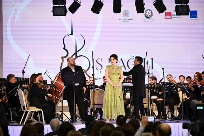 Leyla Əliyeva “Qış nağılı”nın açılışında — FOTOLAR