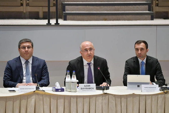 Naxçıvanın iqtisadi potensialı və tətbiq edilən güzəştlərlə bağlı tədbir keçirilib —FOTOLAR