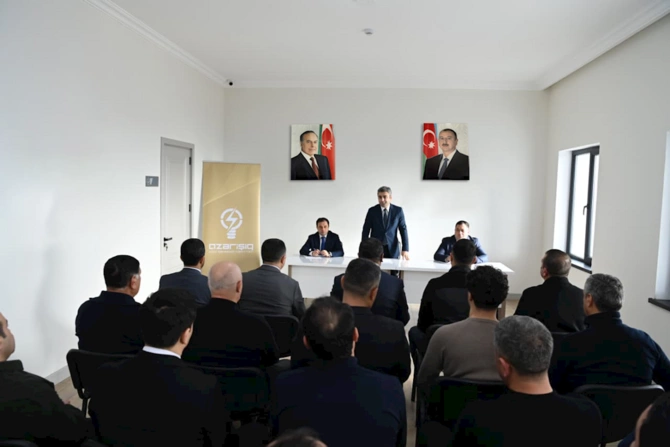 Azərişıq nümayəndələri Xankəndində sahibkarlarla görüş keçirdi — FOTOLAR Azərişıq nümayəndələri Xankəndində sahibkarlarla görüş keçirdi — FOTOLAR