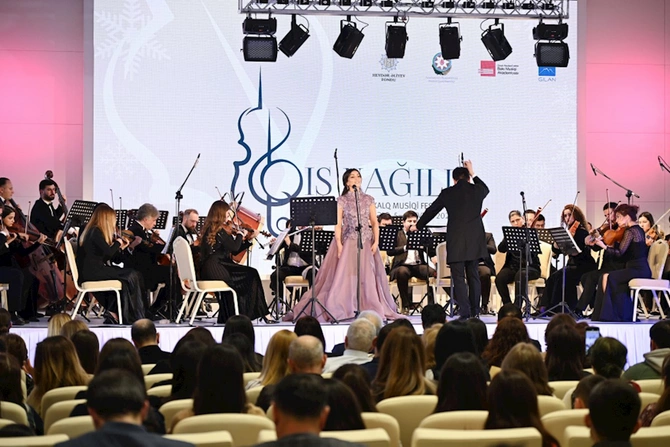 Leyla Əliyeva “Qış nağılı”nın açılışında — FOTOLAR