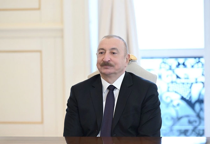 Prezident İranın müdafiə və silahlı qüvvələrə dəstək nazirini qəbul etdi — FOTOLAR