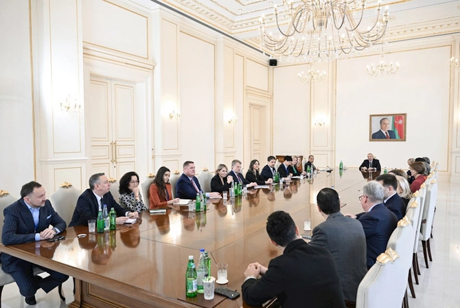 Prezident bu şirkətlərin rəhbərlərini qəbul etdi — FOTOLAR