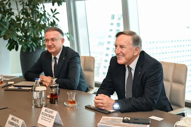 Eczacıbaşı Holdingin İdarə Heyətinin sədri ilə görüş keçirilib — FOTO
