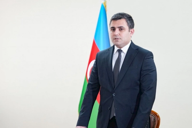 Naxçıvanın yeni Baş naziri kollektivə təqdim edildi — FOTOLAR Naxçıvanın yeni Baş naziri kollektivə təqdim edildi — FOTOLAR