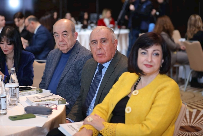 bp və TLM yeni layihə təqdim etdi —“Parlaq rənglərin işığında” bp və TLM yeni layihə təqdim etdi —“Parlaq rənglərin işığında”