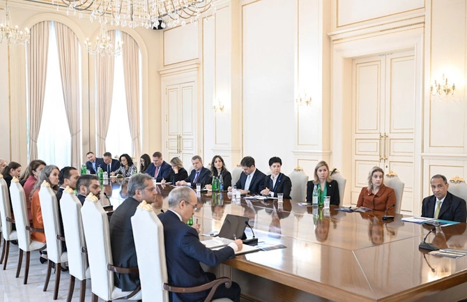 Prezident bu şirkətlərin rəhbərlərini qəbul etdi — FOTOLAR
