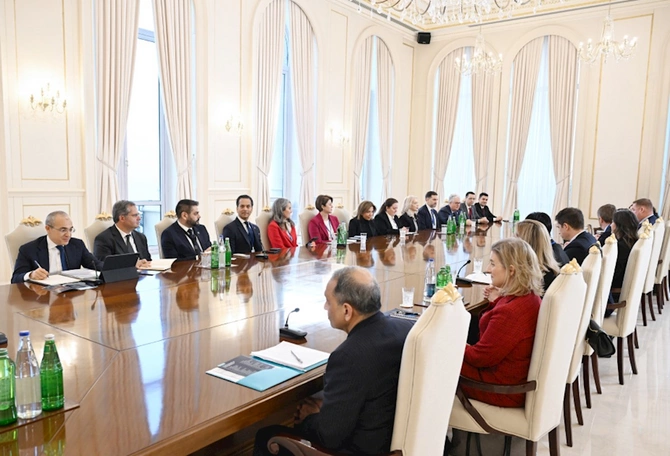 Prezident bu şirkətlərin rəhbərlərini qəbul etdi — FOTOLAR
