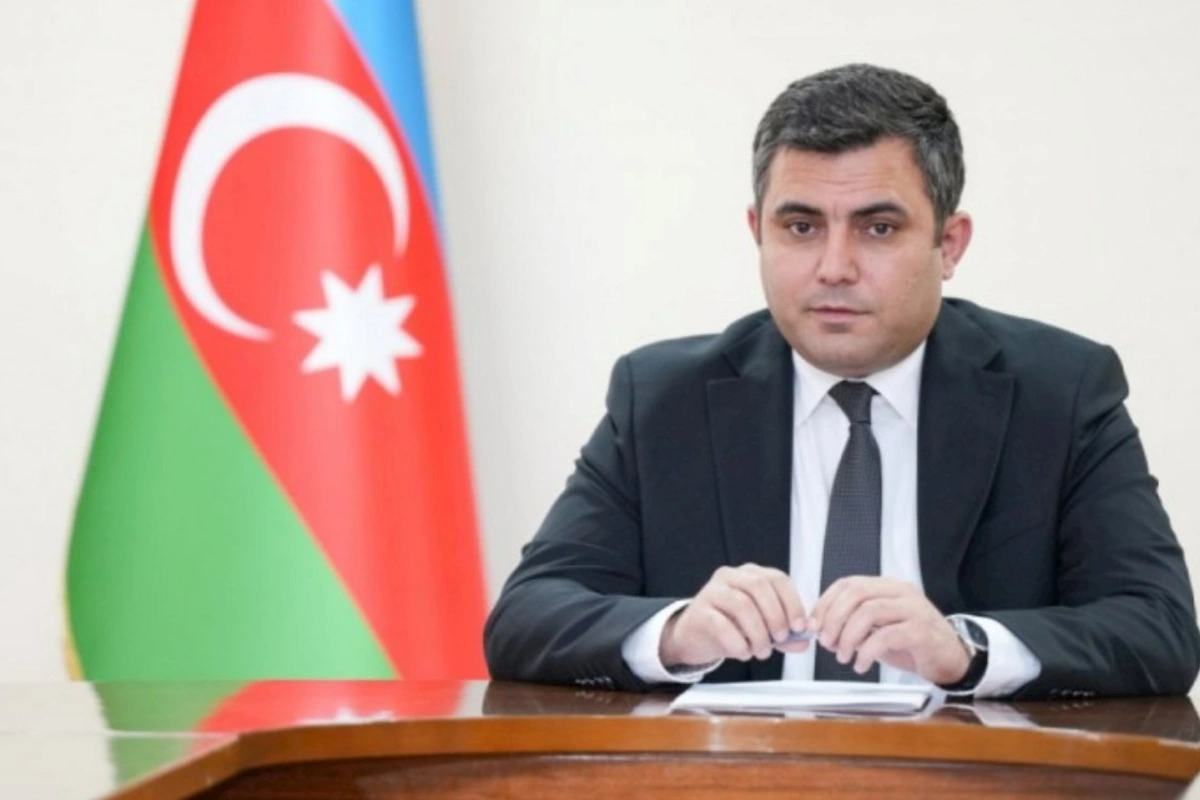 Naxçıvanın yeni Baş naziri kollektivə təqdim edildi — FOTOLAR