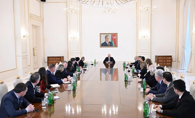 Prezident bu şirkətlərin rəhbərlərini qəbul etdi — FOTOLAR