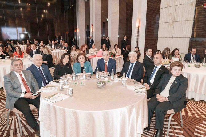 bp və TLM yeni layihə təqdim etdi —“Parlaq rənglərin işığında” bp və TLM yeni layihə təqdim etdi —“Parlaq rənglərin işığında”