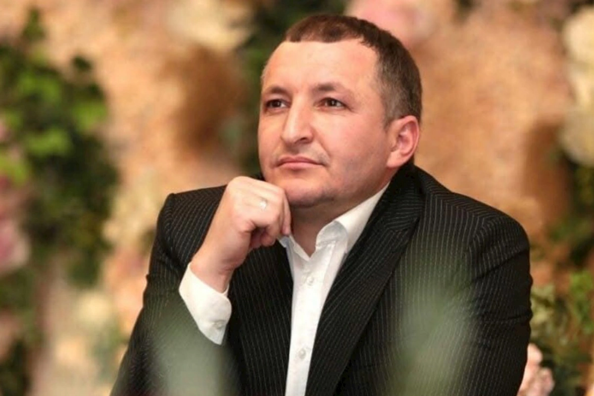 4 milyona görə həbs edilən dəstə başçısı da ev dustaqlığına buraxıldı