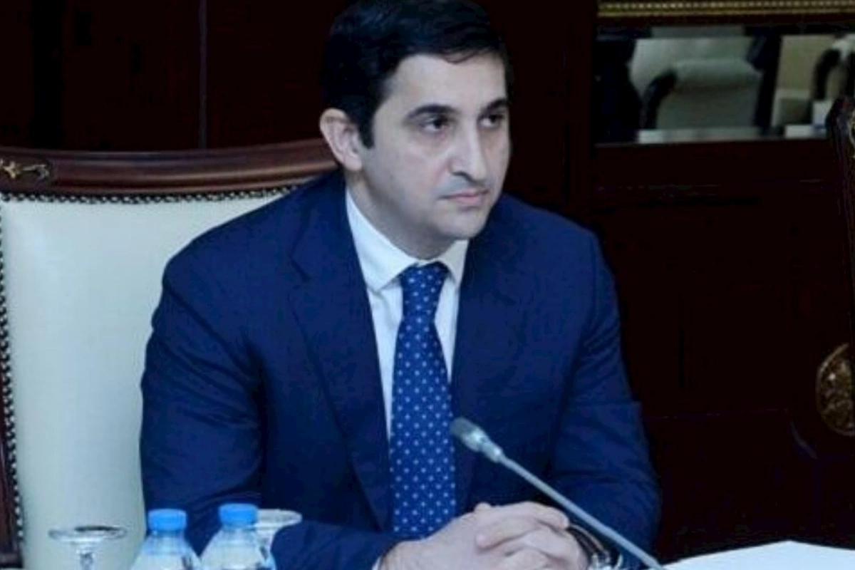 Nazir rektorun oğlunu vəzifədən azad etdi — FOTO