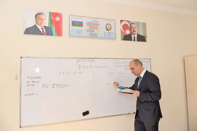 Emin Əmrullayev Xankəndi və Xocalıda təhsil müəssisələrində oldu — FOTOLAR