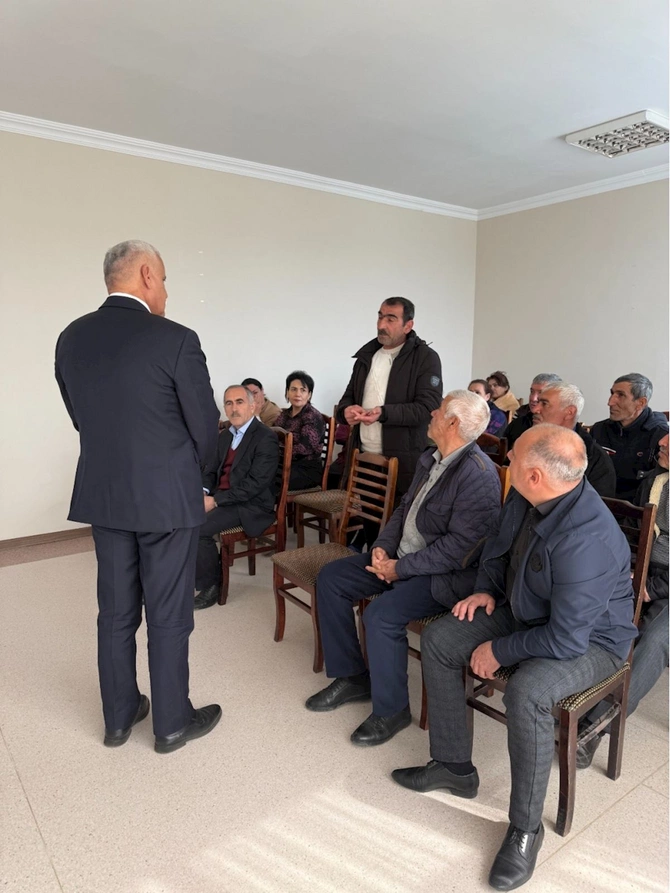 Milli Məclisin deputatı Vüqar Rəhimzadə Culfada seçiciləri ilə növbəti görüşünü keçirib — FOTOLAR Milli Məclisin deputatı Vüqar Rəhimzadə Culfada seçiciləri ilə növbəti görüşünü keçirib — FOTOLAR