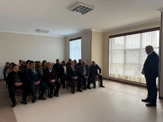 Milli Məclisin deputatı Vüqar Rəhimzadə Culfada seçiciləri ilə növbəti görüşünü keçirib — FOTOLAR Milli Məclisin deputatı Vüqar Rəhimzadə Culfada seçiciləri ilə növbəti görüşünü keçirib — FOTOLAR