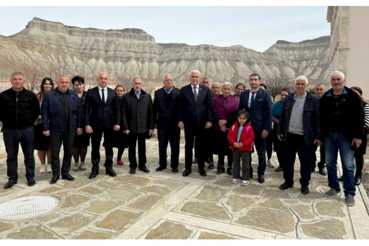 Milli Məclisin deputatı Vüqar Rəhimzadə Culfada seçiciləri ilə növbəti görüşünü keçirib — FOTOLAR